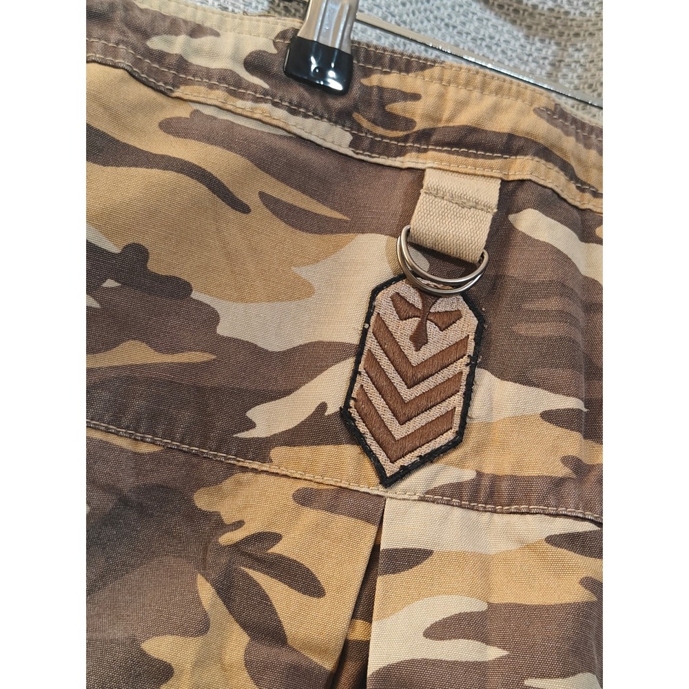 Cult Industries Camo Cargo Mini Skirt Y2K Punk Grunge Pleated Frayed Hem Size 11 - Picture 4 of 6